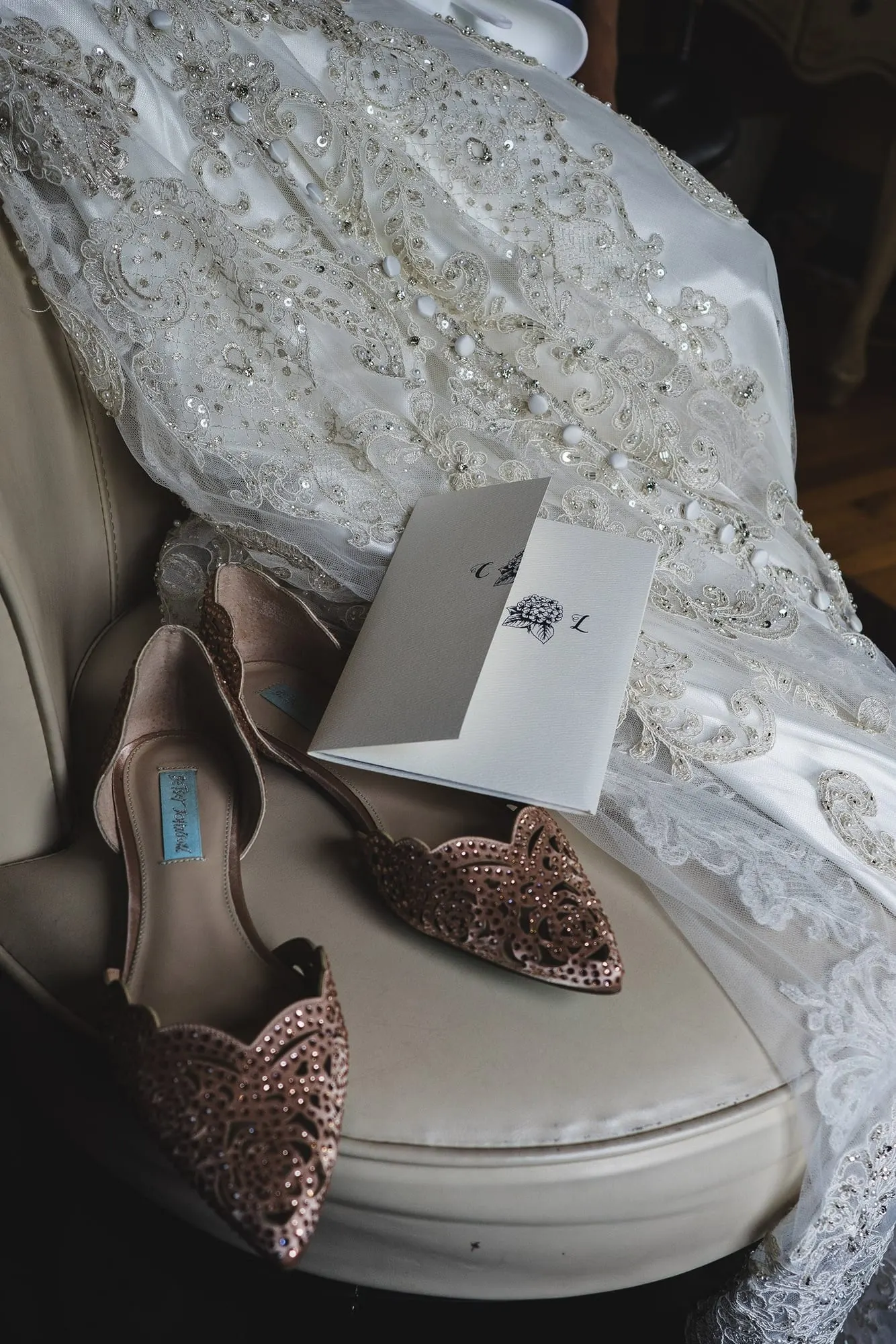 feast-at-round-hill-wedding-1.jpg